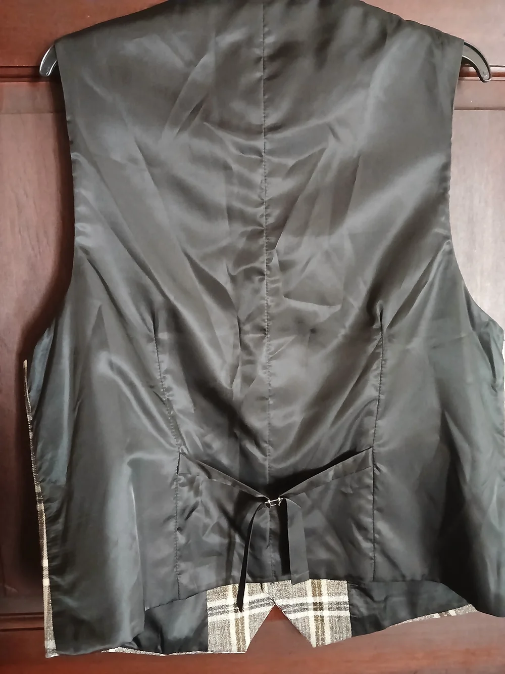 Barabas Men’s Brown/Cream Plaid Vest Size XL With Gold Metallic Thread NWT